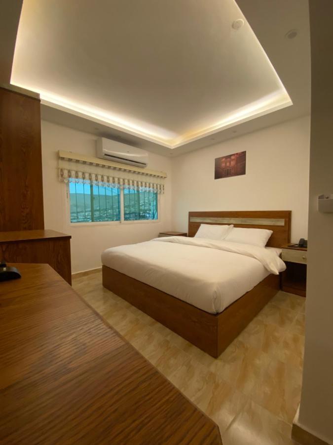 Petra Family Hotel Вади Муса Экстерьер фото