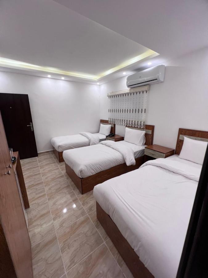 Petra Family Hotel Вади Муса Экстерьер фото