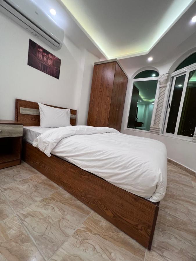 Petra Family Hotel Вади Муса Экстерьер фото