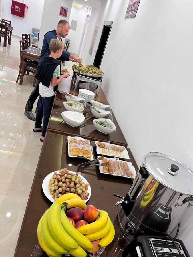 Petra Family Hotel Вади Муса Экстерьер фото